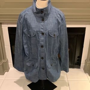 Talbots XL chambray jacket draw string inside. This is a great wardrobe staple💙